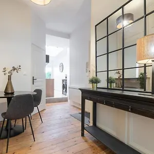 Appartement Vieux - Nice Studio With Terrace